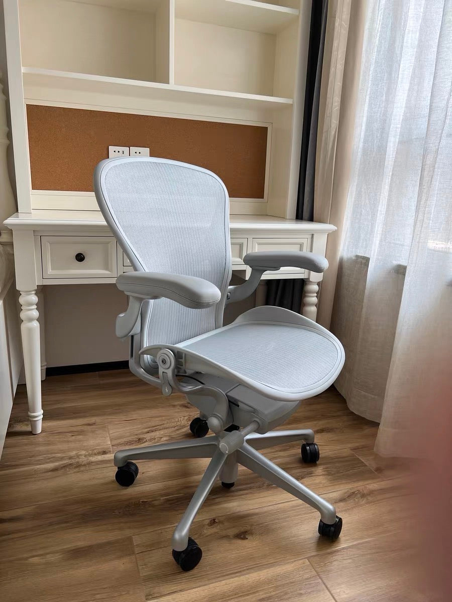 Herman Miller Aeron Chair Colour Mineral (Full 12 years Warranty)
