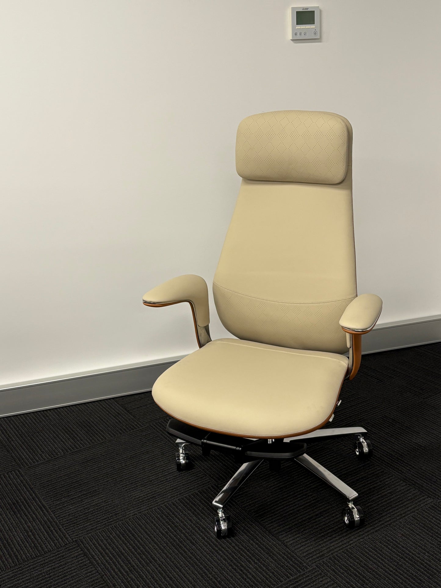 TOMU Italian Genuine Leather Executive Office Chair