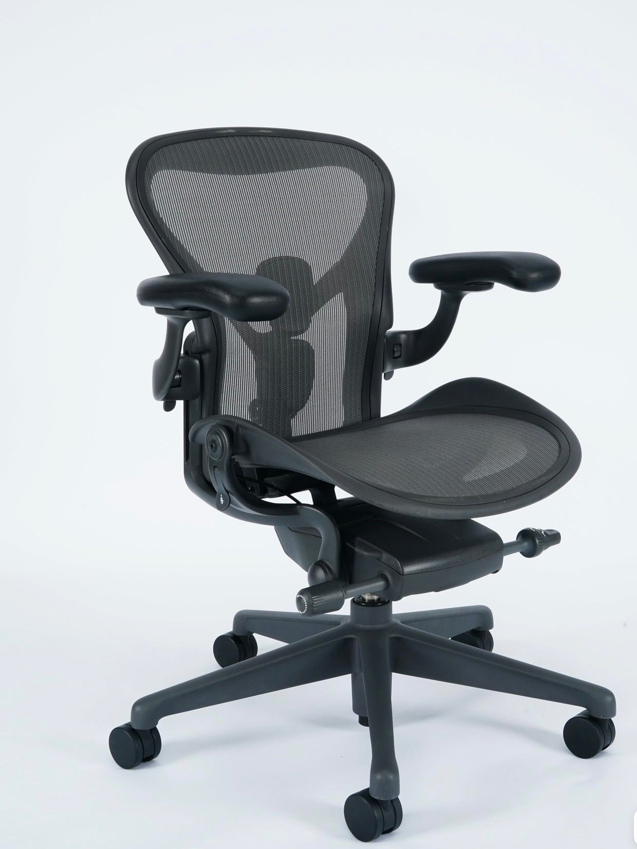 Herman Miller Aeron Chair Colour Graphite (Full 12 years Warranty)
