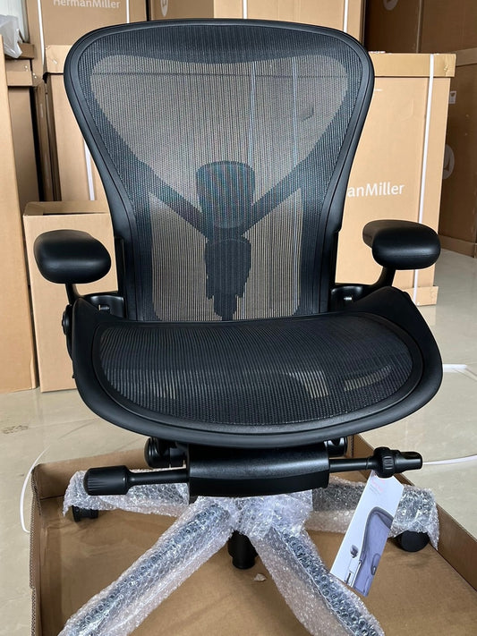 Herman Miller Aeron Onyx Colour  - Metal Base (1 Year Warranty Sale）