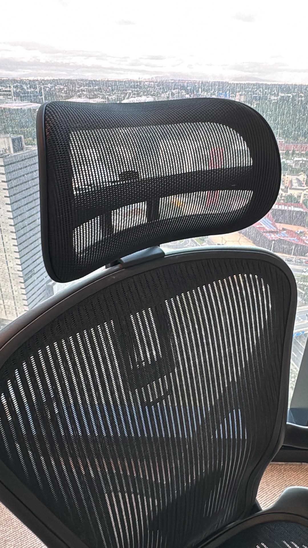 Headrest for Aeron Remastered