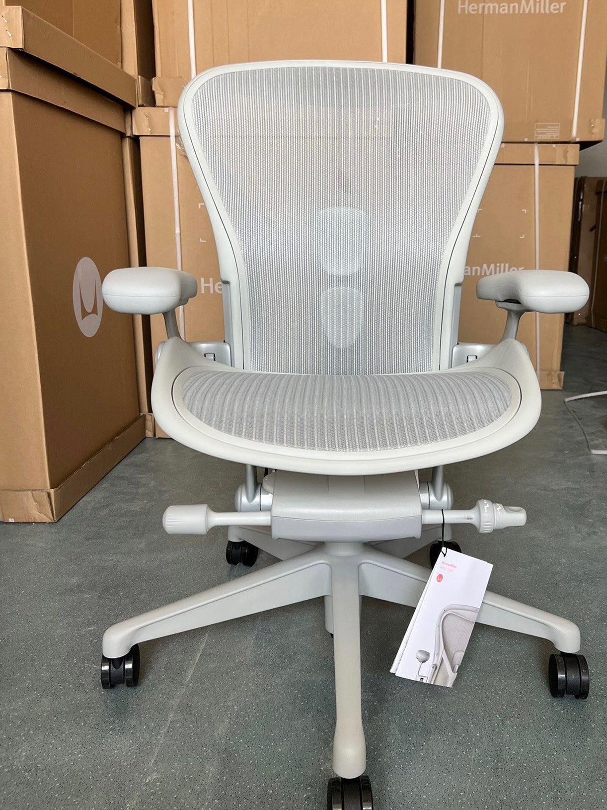 Herman Miller Aeron Remastered Mineral